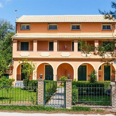 Ano LefkimmiGranis Family Houseアパートメント エクステリア 写真